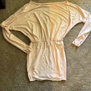 💜 3 for $10 Light Pink Long Sleeve Dress